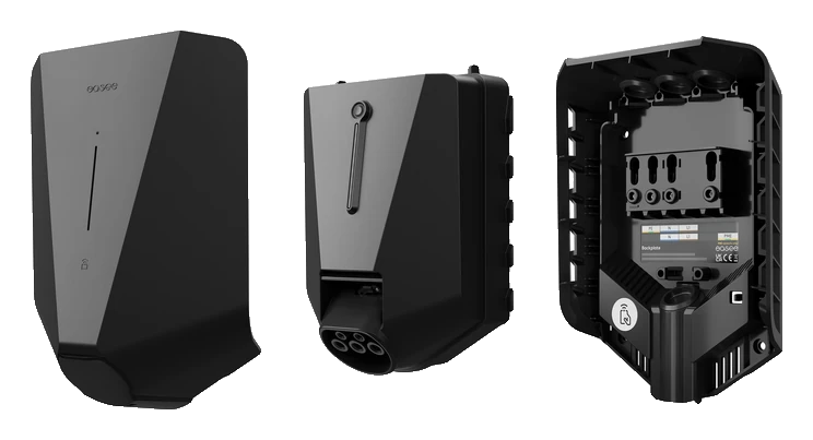Opbouw van de Easee Charge Max: cover, Chargeberry en backplate